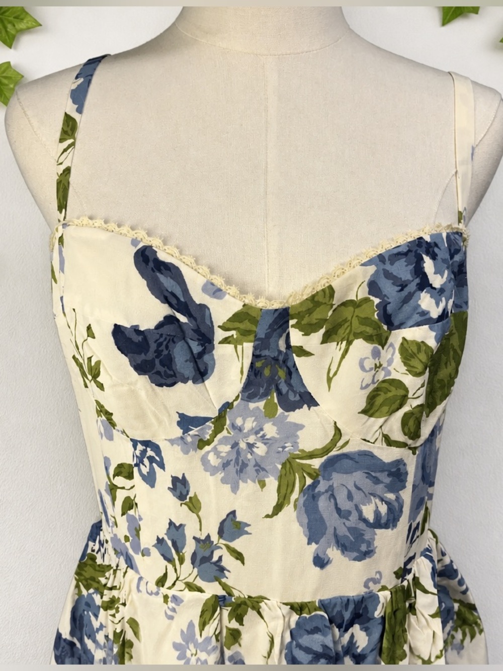 NWT OPT Blue Hydrangea Aila Dress - 10 - Picture 4 of 11